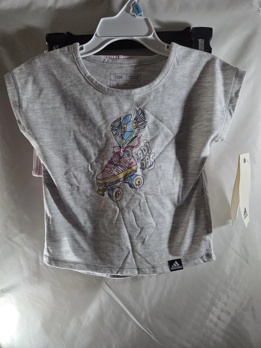 Adidas Girl's 2 Piece Gray Graphic Roller Skate Tee And Pink Striped Shorts